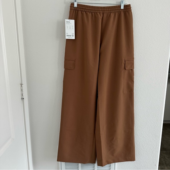 Athleta Promenade Cargo Pants Size: XS, NWT - Picture 11 of 11